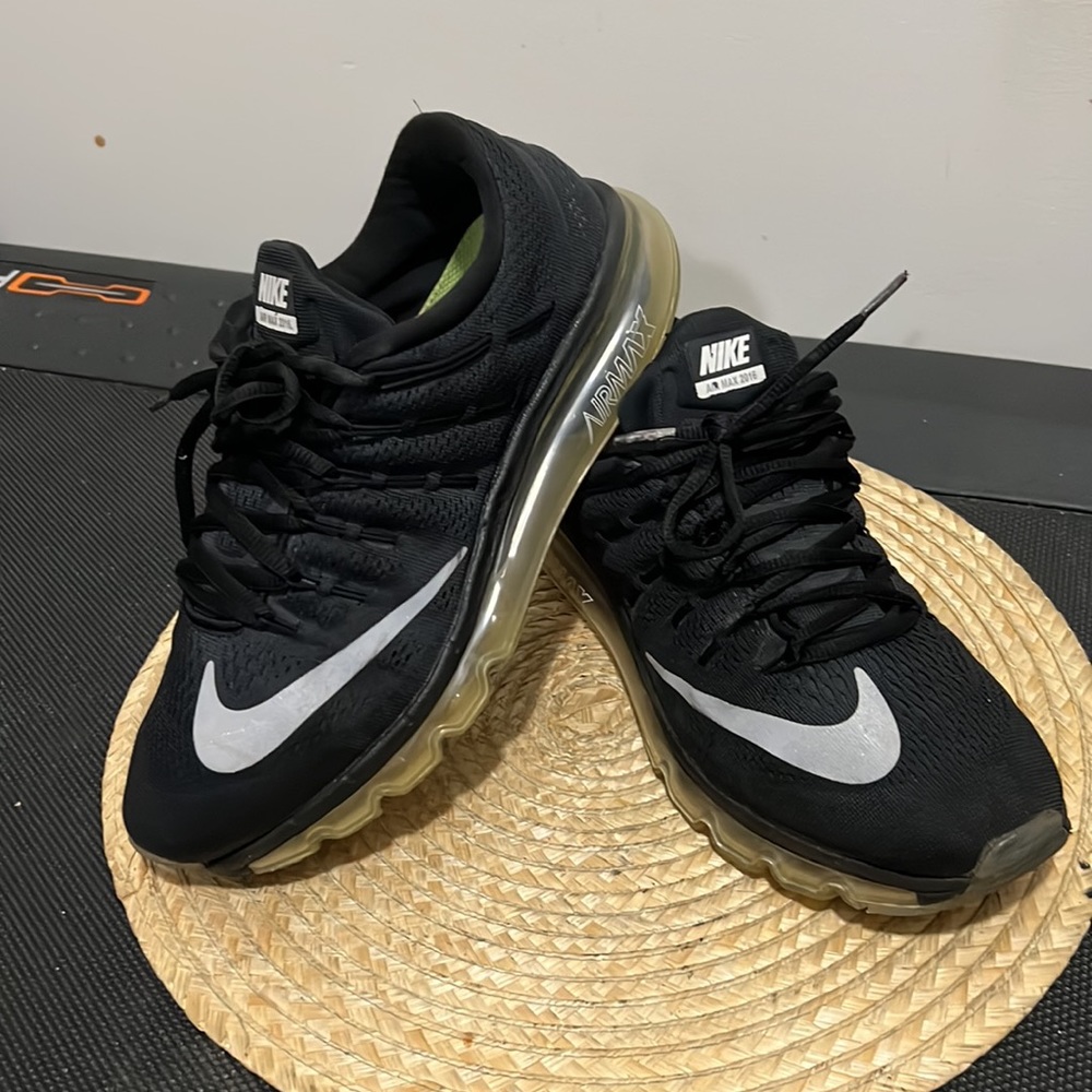 Nike Airmax 2016 Women’s Comfy Sneakers Size 9.5